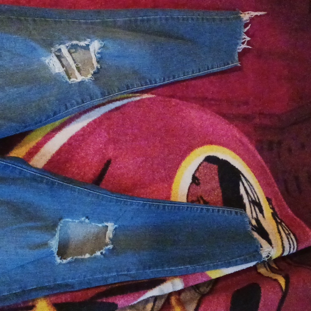 Levis Skinny Jeans - Picture 2 of 6